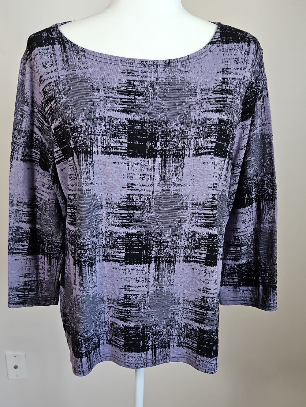 Cut Loose 3/4 Sleeve Top Abstract Print Purple Black LG Made USA